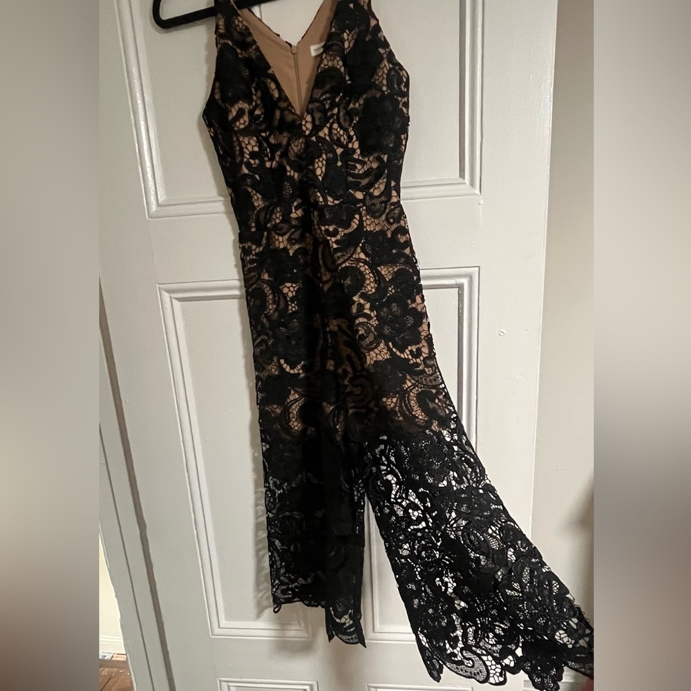 DRESS THE POPULATION Marion Lace Romper Jumpsuit - Picture 3 of 6